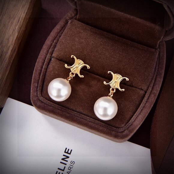 Celine pearl drop earrings - Picture 1 of 6